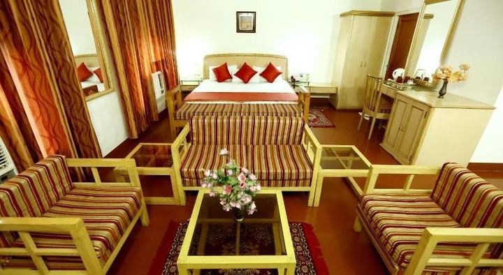 Ганганагар: Pagoda Hotel