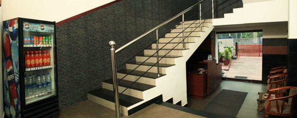 Эрамаллур: Pavilion Luxury Suites