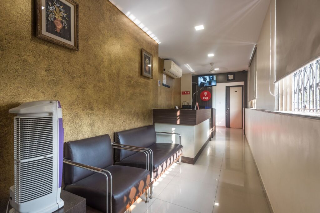 Мумбаи: OYO 7892 Hotel Minerva Residency