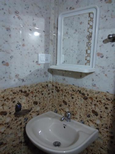 Кандолим: Guitar Guest House