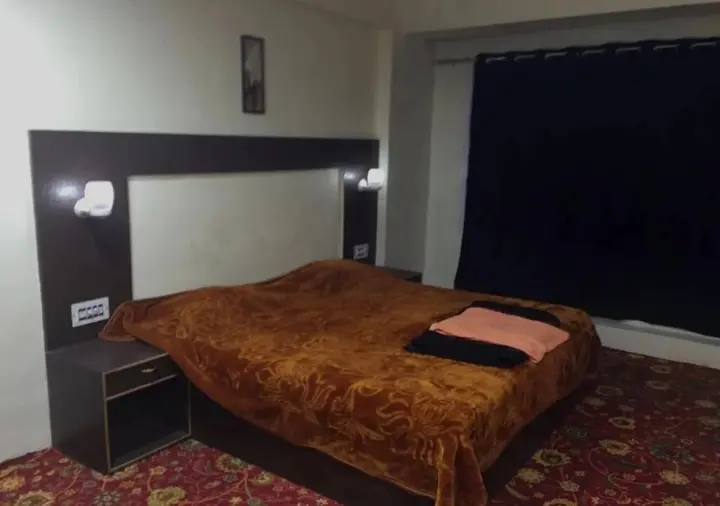 Шринагар: Hotel Humza
