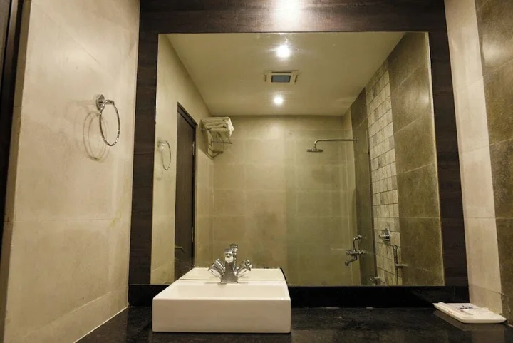 Гувахати: Hotel Rituraj Guwahati