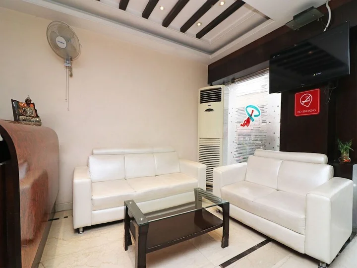 Варанаси: Capital O 4010 Puja Residency