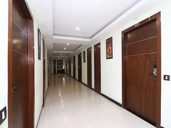 Варанаси: Capital O 4010 Puja Residency
