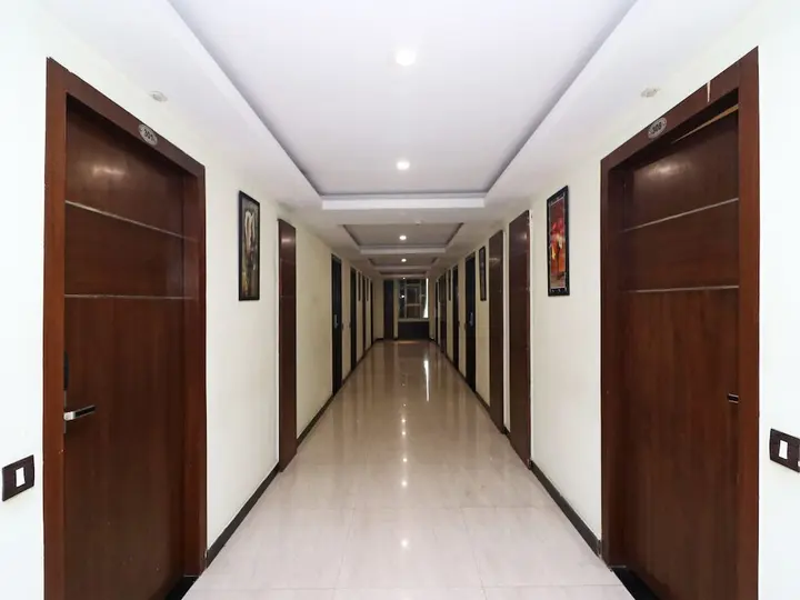 Варанаси: Capital O 4010 Puja Residency