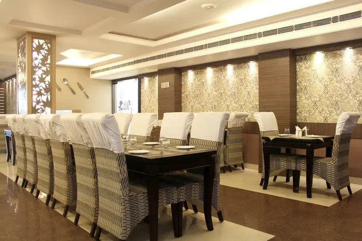 Варанаси: Capital O 4010 Puja Residency