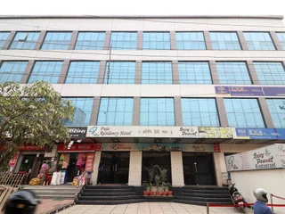 Варанаси: Capital O 4010 Puja Residency