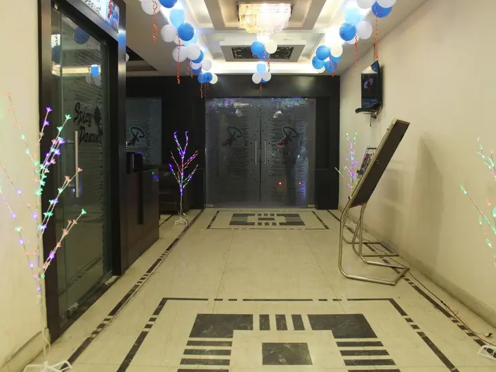 Варанаси: Capital O 4010 Puja Residency