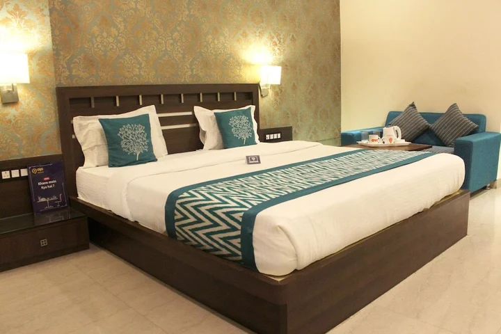 Варанаси: Capital O 4010 Puja Residency