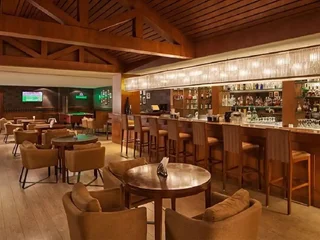 Гуруграм: DLF Club 5