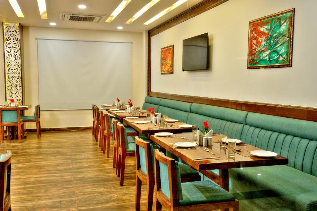Катра: Lemon Tree Hotel, Katra