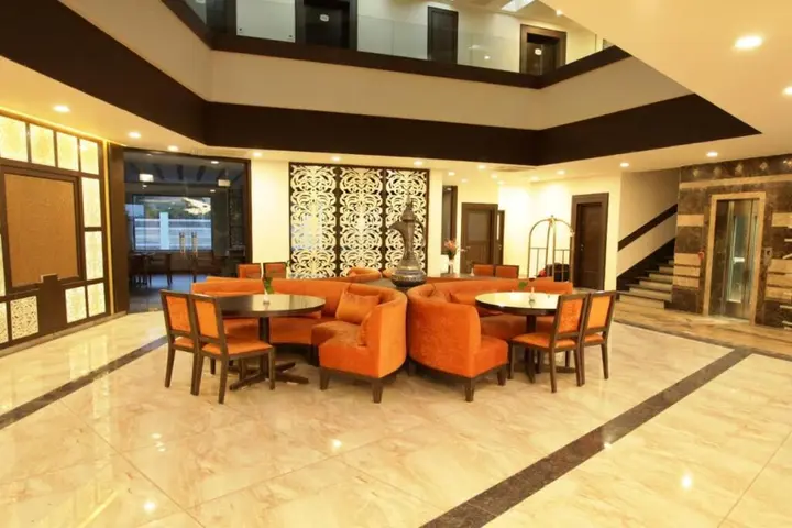 Катра: Lemon Tree Hotel, Katra