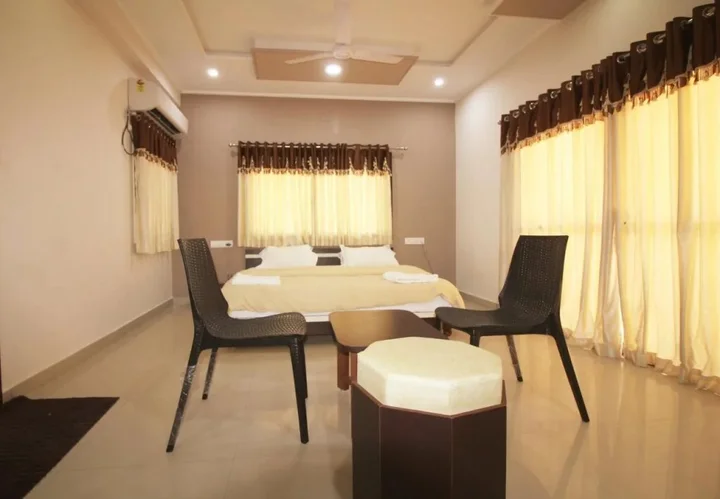 Дварка: Hotel Rudra Plaza