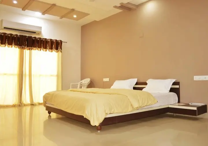 Дварка: Hotel Rudra Plaza