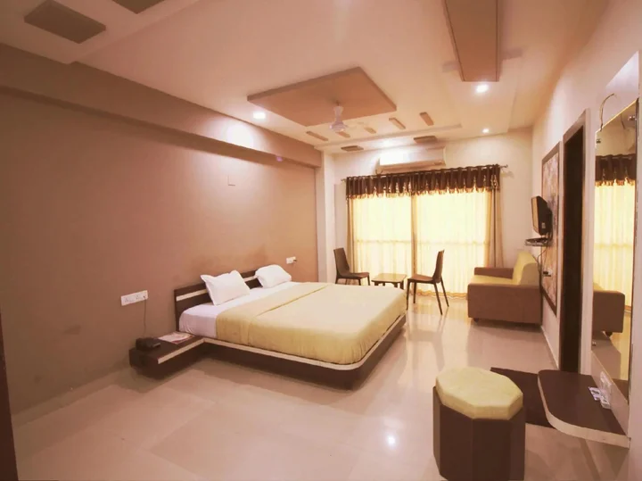Дварка: Hotel Rudra Plaza