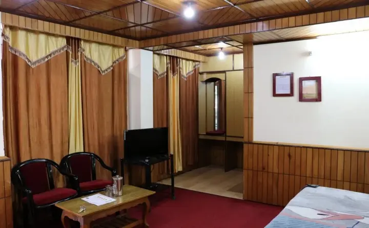 Манали: Hotel New Adarsh