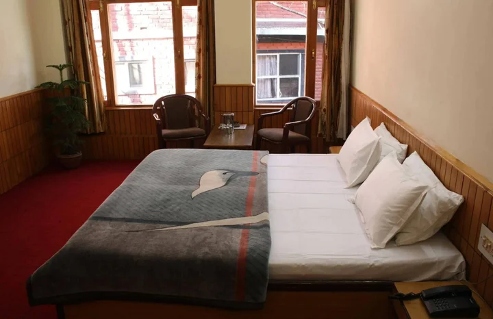 Манали: Hotel New Adarsh