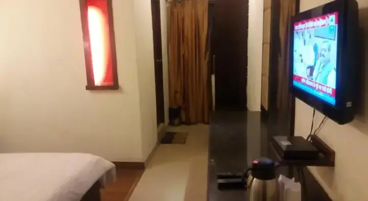 Нью-Дели: Hotel Surya Palace