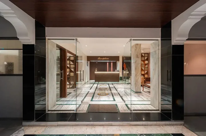 Нашик: Hotel Kaveri