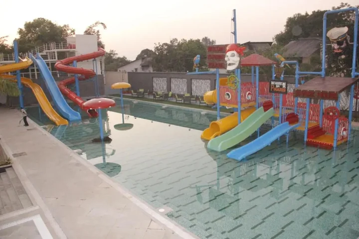 Лонавала: Meritas Picaddle Resort - Lonavala