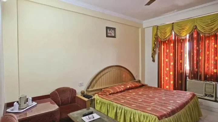 Катра: Hotel Sahil