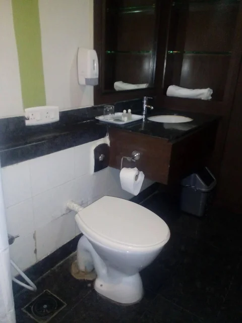 Ченнаи: FabHotel Santhome Inn