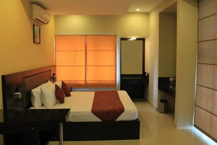 Ченнаи: FabHotel Santhome Inn