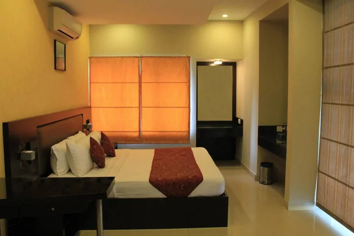 Ченнаи: FabHotel Santhome Inn