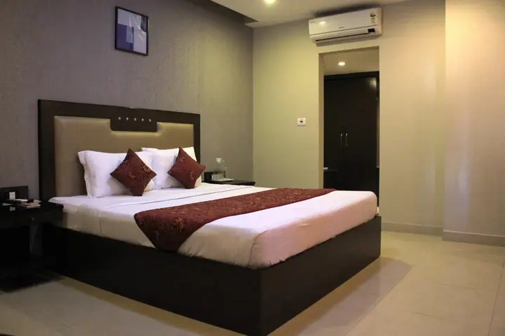 Ченнаи: FabHotel Santhome Inn