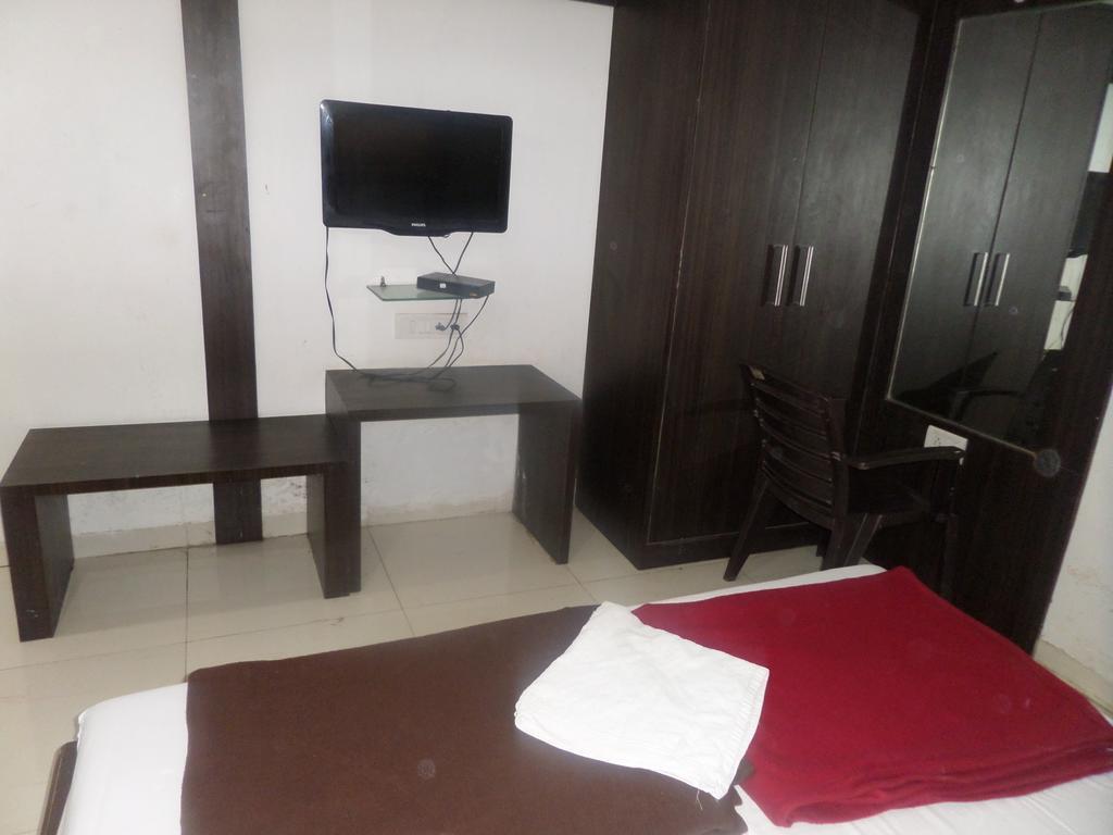 carousel image 2