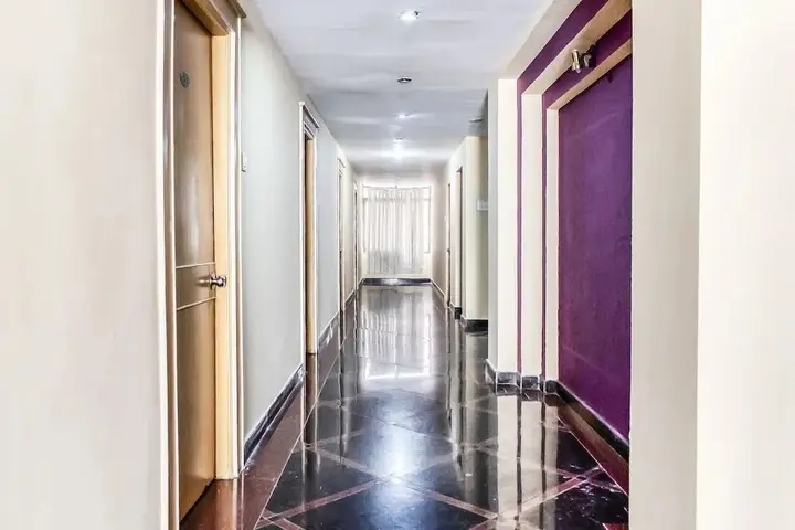 Секундерабад: FabExpress Manny's Palace