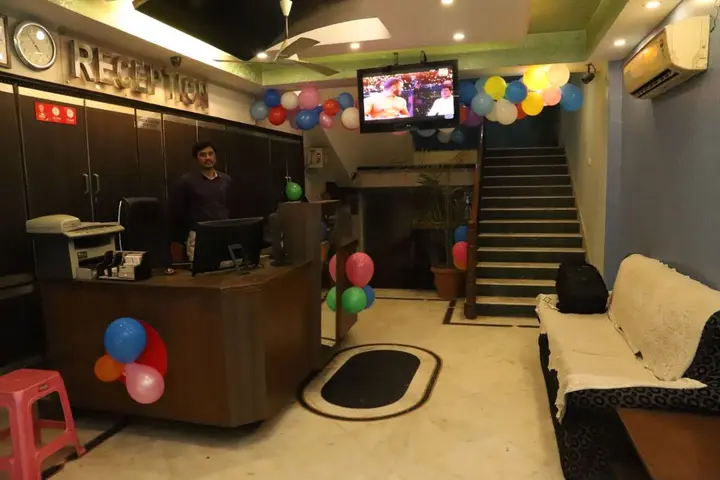 Нью-Дели: Airport Hotel Aerocity Inn