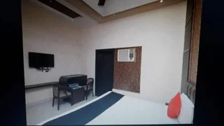 Райпур: Capital O 2354 Hotel Utsav Inn
