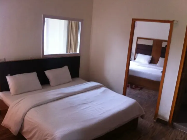 Кангра: Hotel Atithi