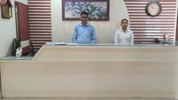 Катихар: Hotel Satkar