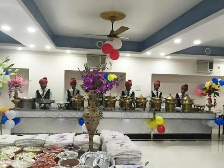 Катихар: Hotel Satkar