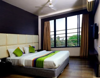 Нашик: Hotel Sai Vijay