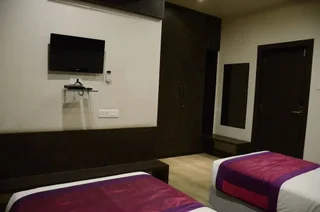 Нашик: Hotel Sai Vijay