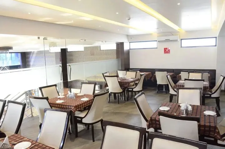 Нашик: Hotel Sai Vijay