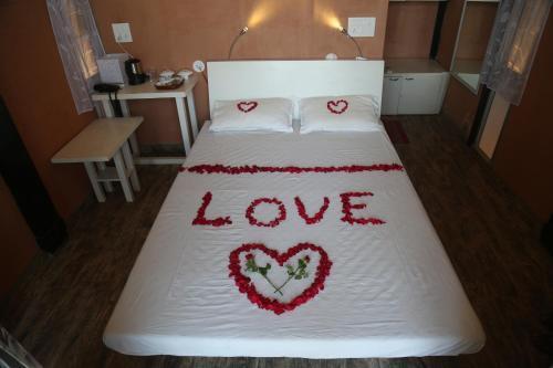 Венгурла: Golven Beach Resort