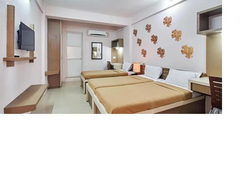 Бхудж: Divya Jyot Residency