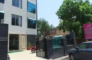 Матхура: Hotel Heera Continental