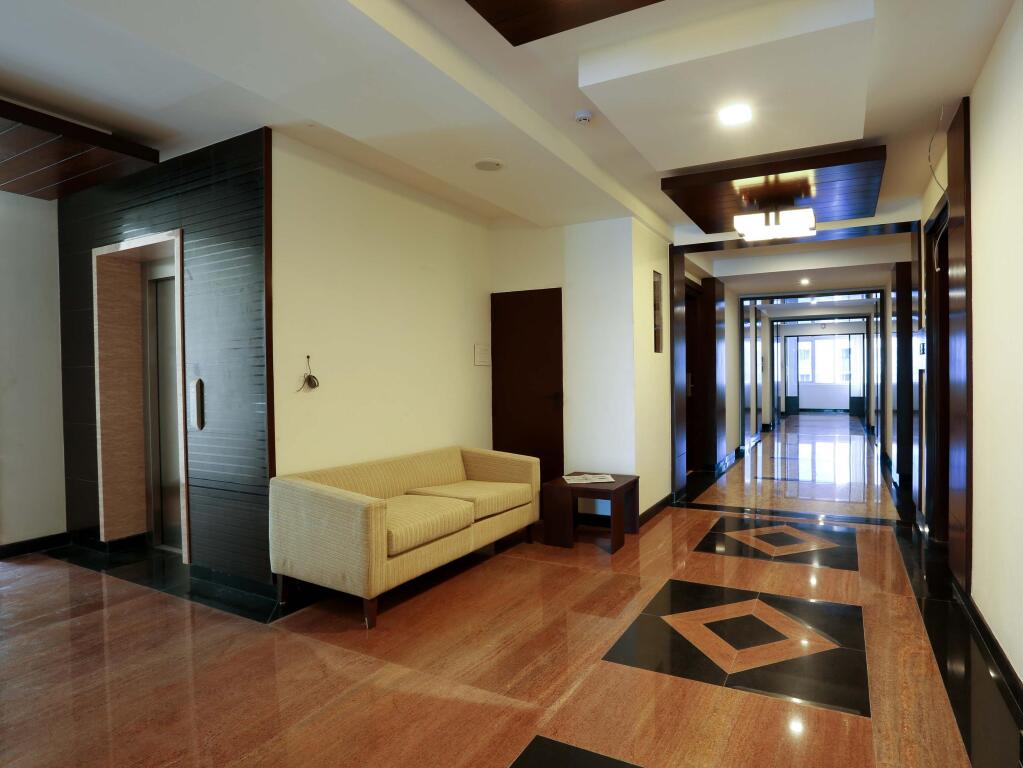 Коимбатур: Hotel Seetharam Select