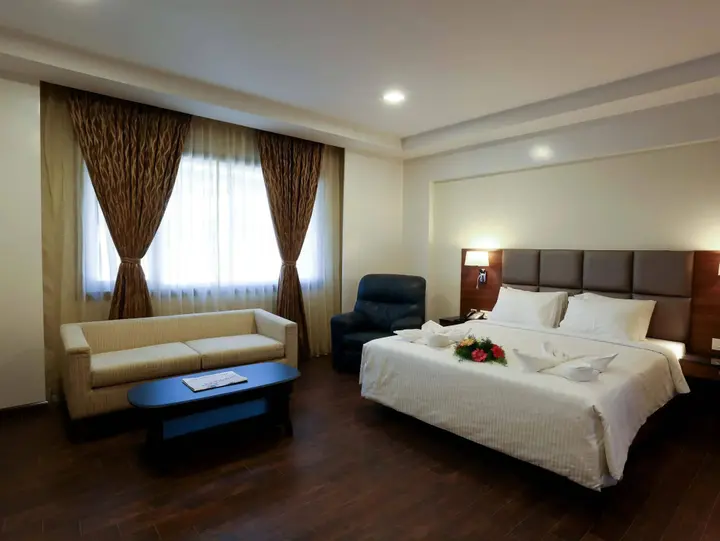 Коимбатур: Hotel Seetharam Select