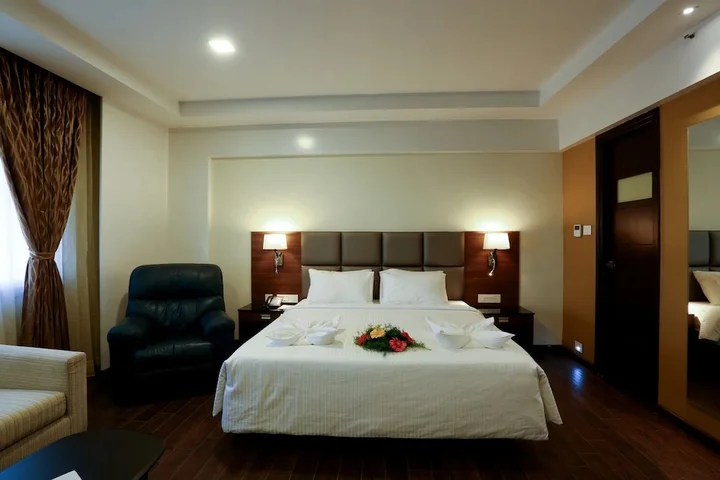 Коимбатур: Hotel Seetharam Select