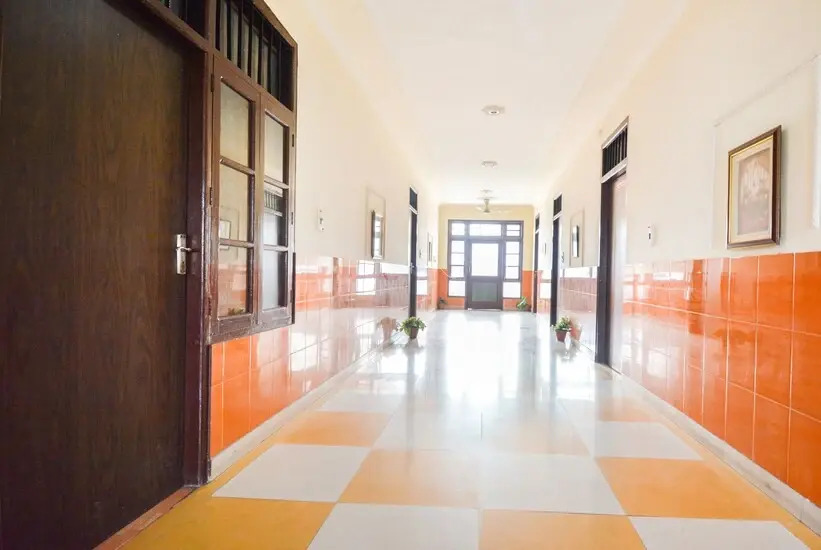 Амритсар: Hotel Surya Residency