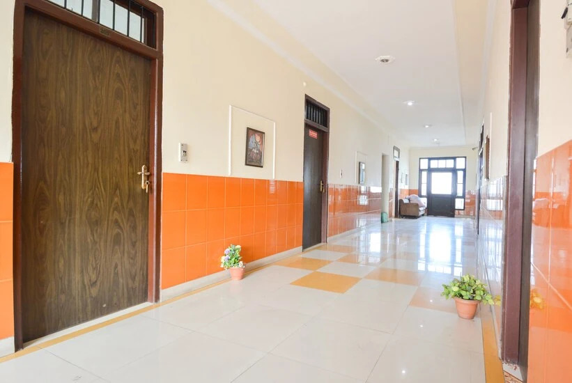 Амритсар: Hotel Surya Residency