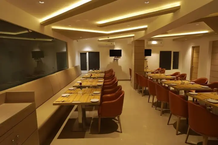 Коттаям: Iswarya Residency