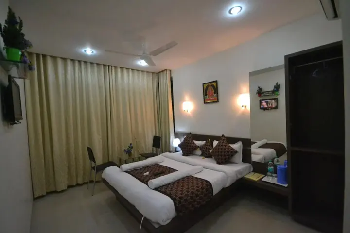 Ширди: Hotel Sai Sakha