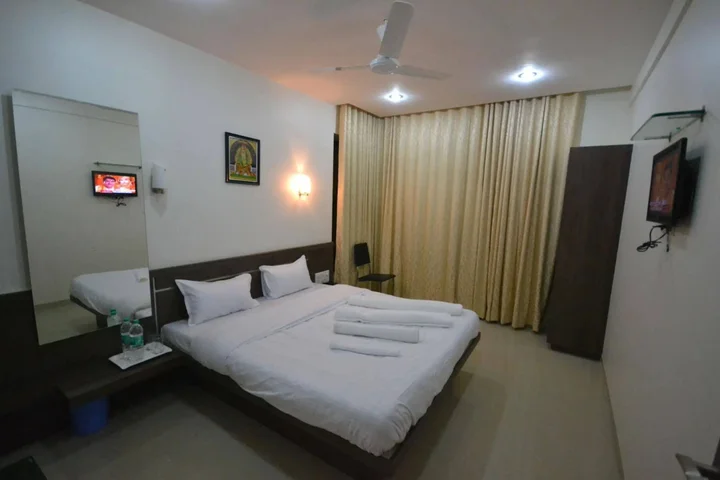 Ширди: Hotel Sai Sakha
